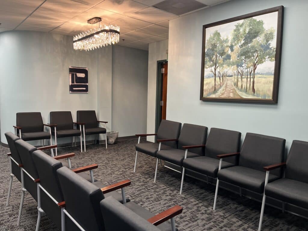 waiting room pok David Steinberg